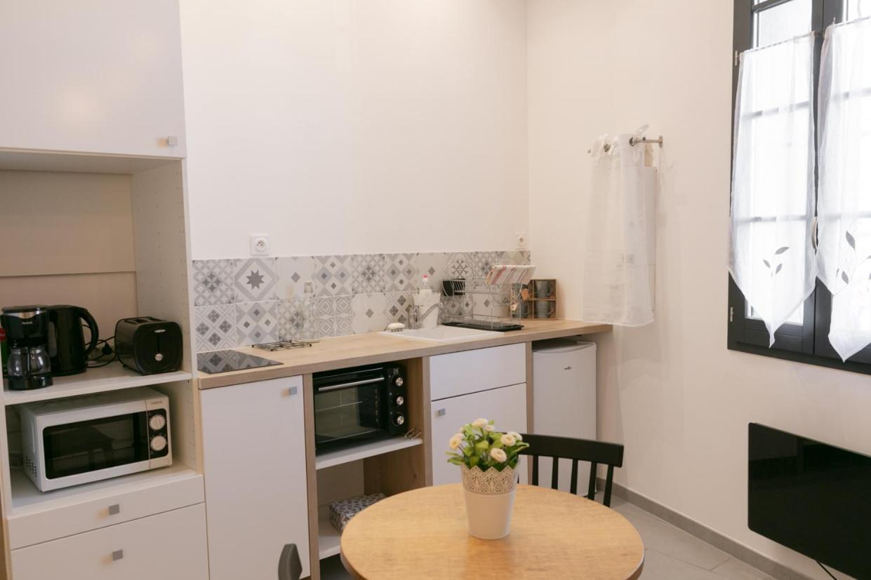 Studio Vaucluse Clovis ลีล-ซูร์-ลา-ซอร์ก ภายนอก รูปภาพ